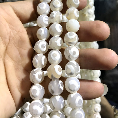 CAG442 White Tibetan Agate Beads Faceted Round 10mm 15" Strand