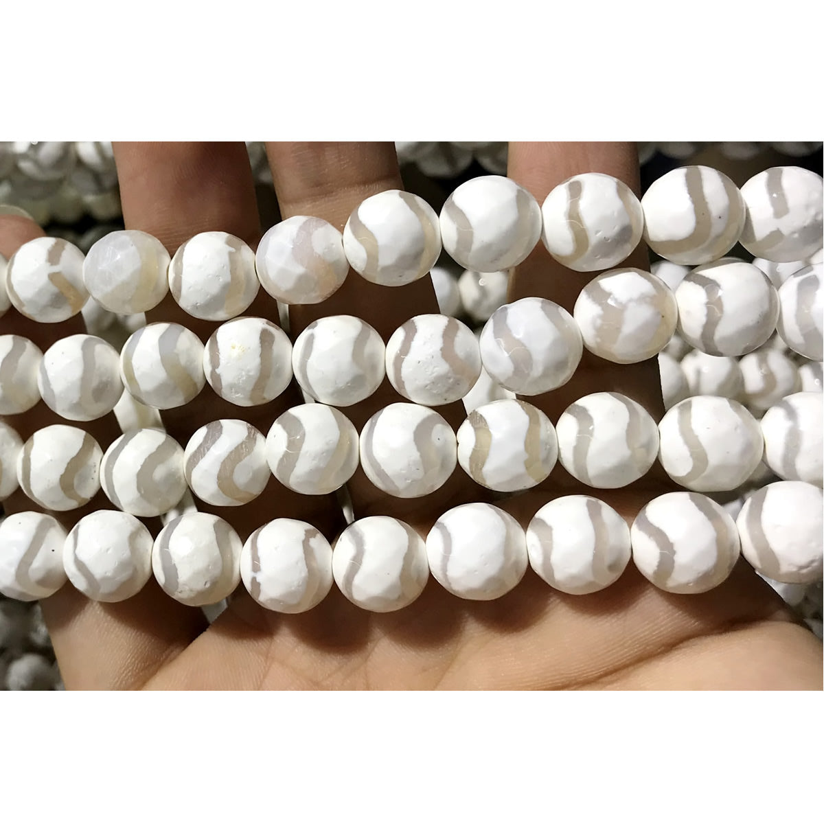 CAG461 White Tibetan Agate Beads Faceted Round 10mm 15" Strand