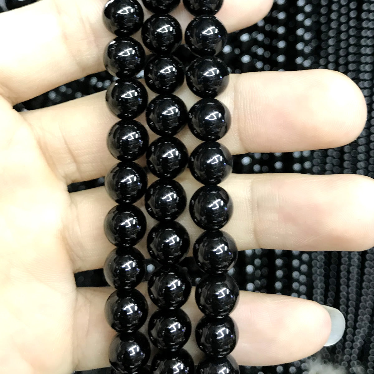 CAG495 Black Agate Beads Smooth Round 10mm 15" Strand