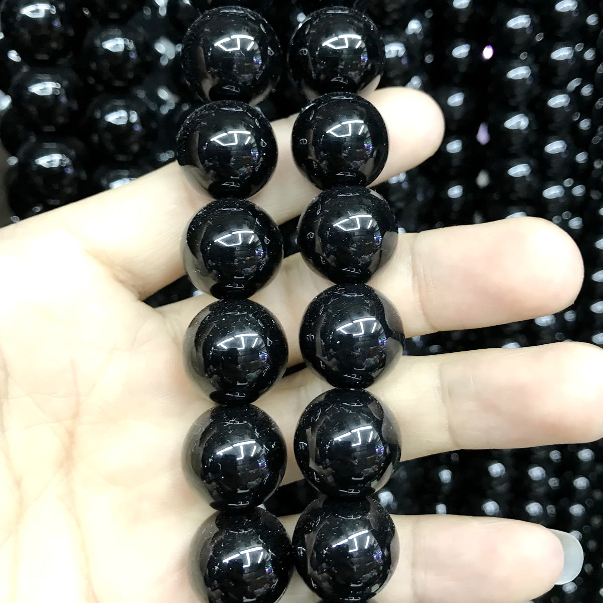 CAG499 Black Agate Beads Smooth Round 18mm 15" Strand