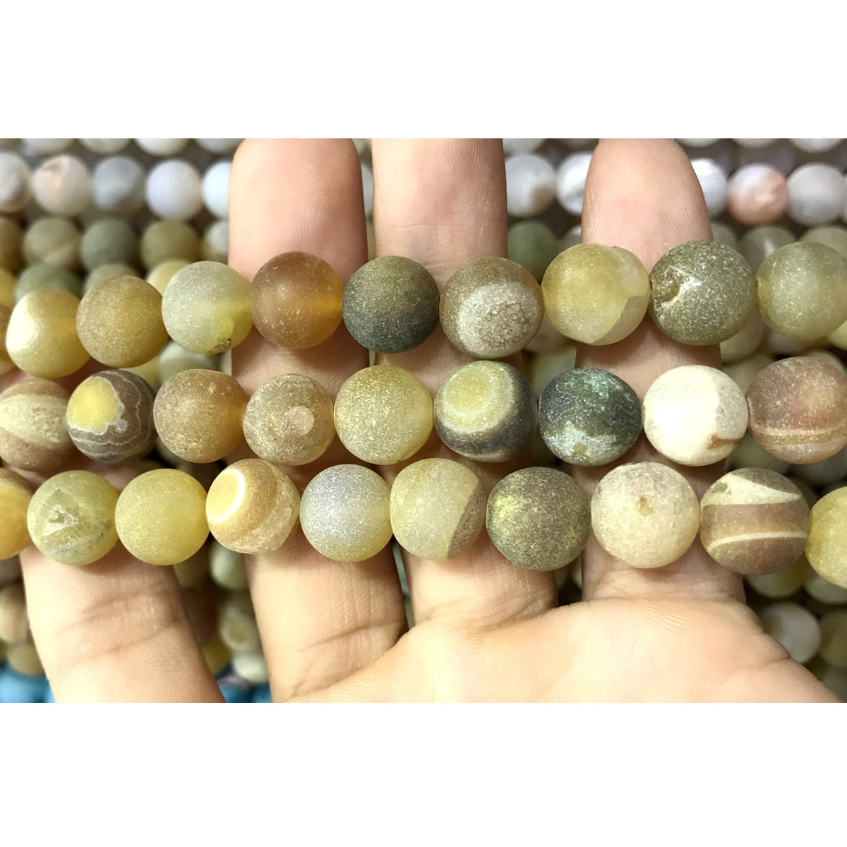 CAG595 Druzy Agate Beads Matte Round 10mm 15" Strand