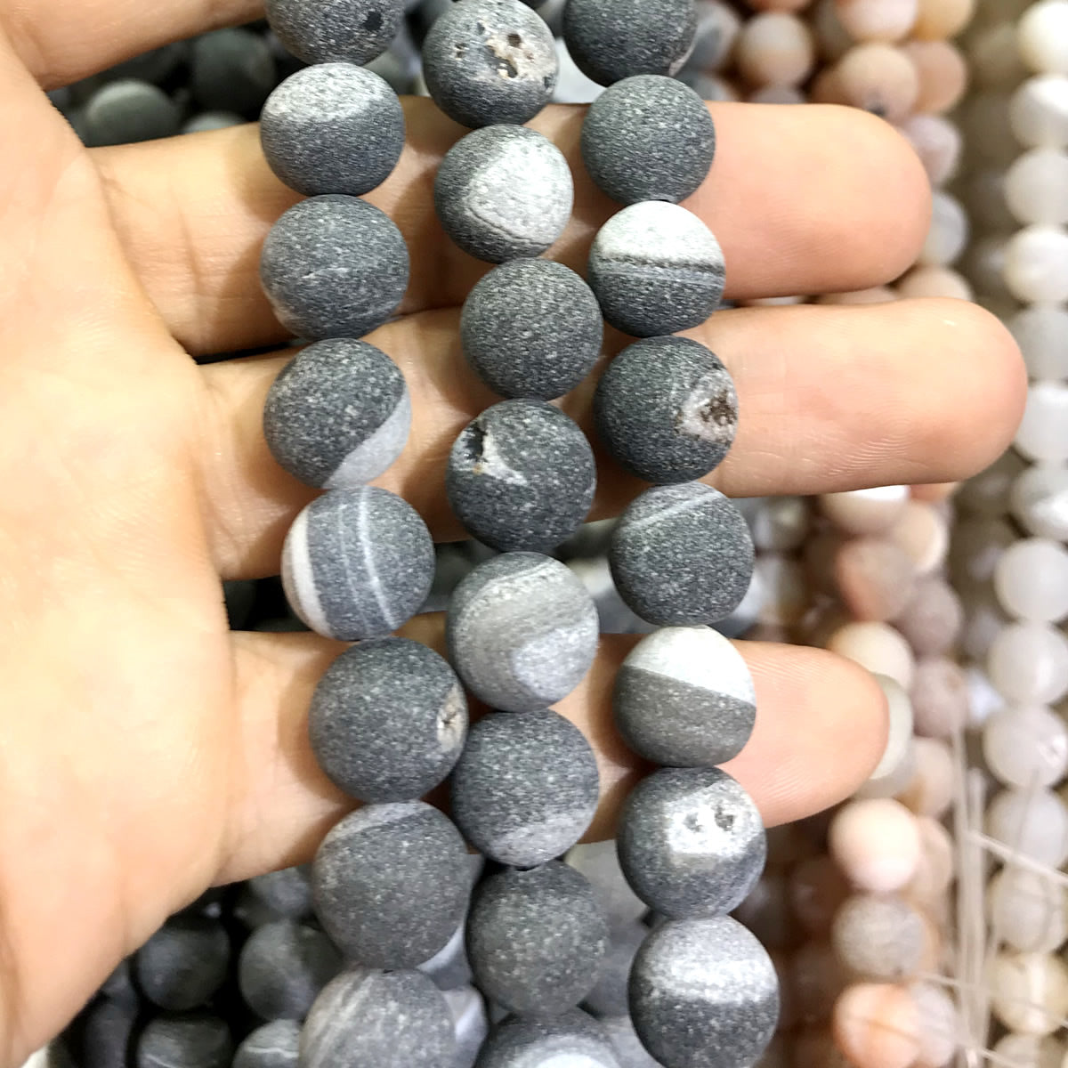 CAG630 Druzy Agate Beads Matte Round 14mm 15" Strand