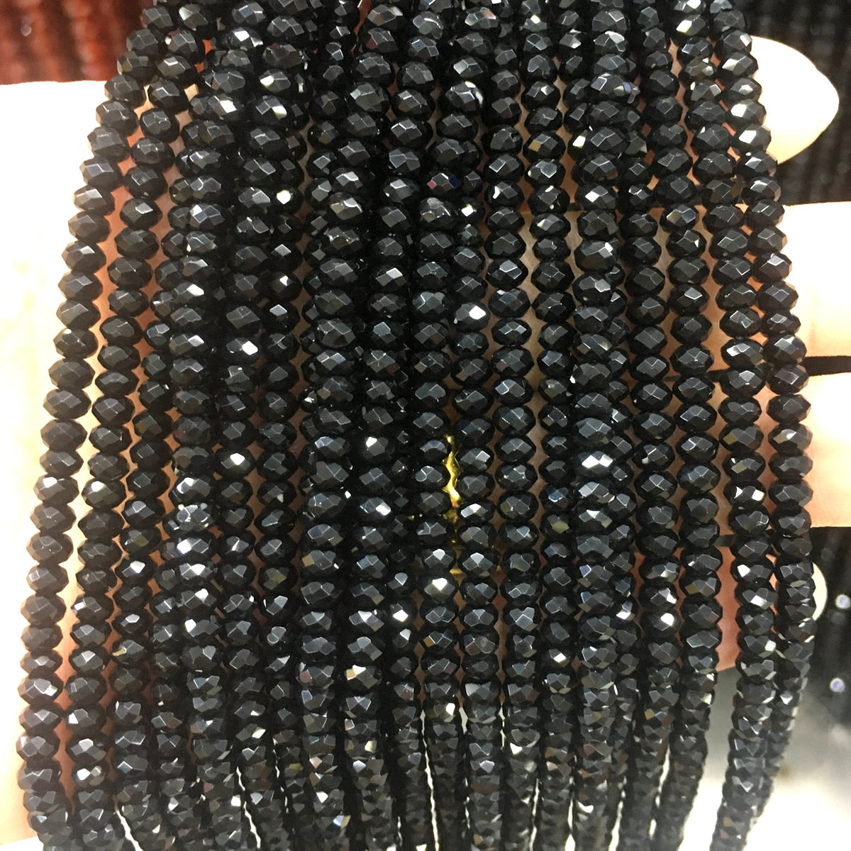 CAG650 Black Agate Beads Faceted Rondelle 2x4mm 15" Strand