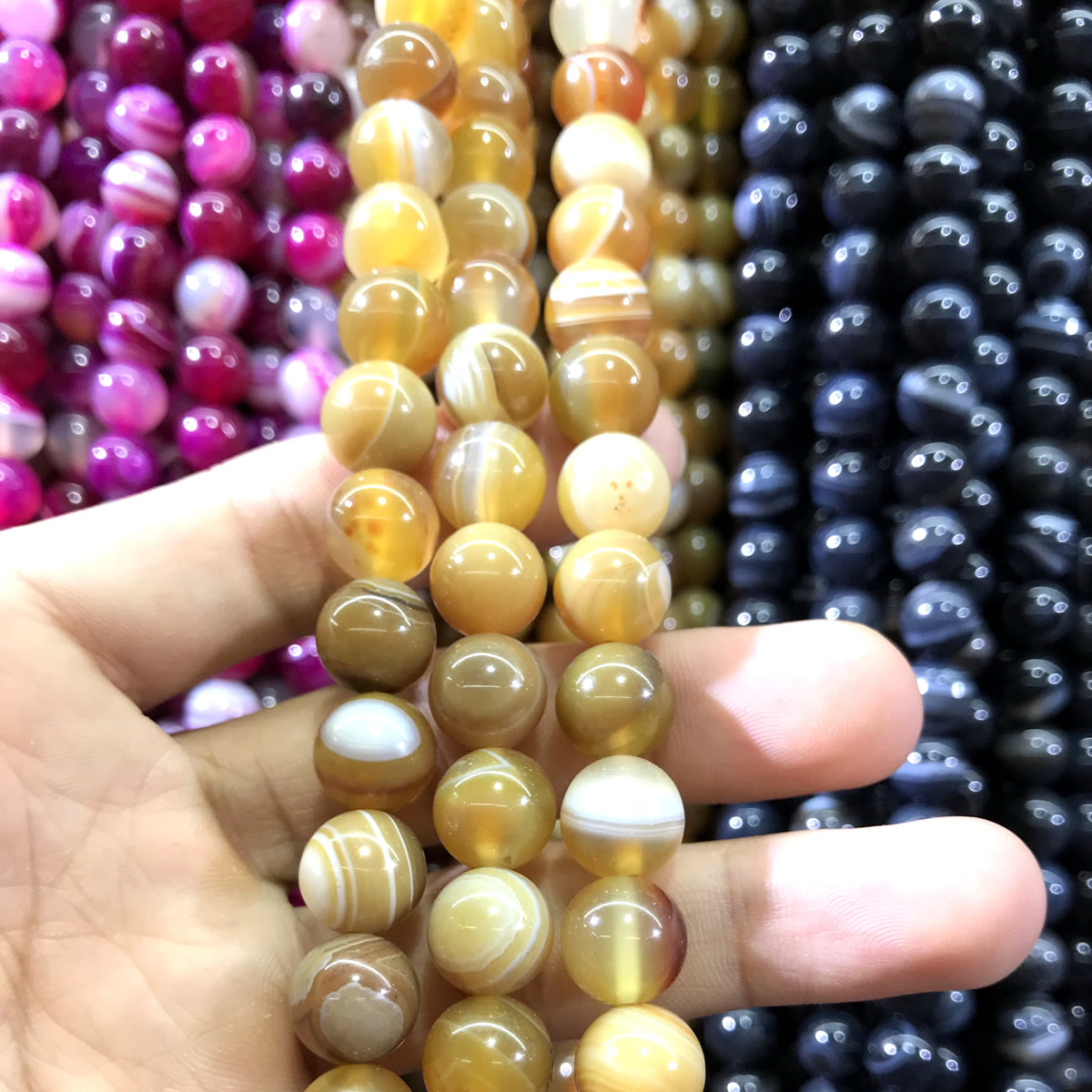 CAG967 Banded Agate Beads Smooth Round 8mm 15" Strand