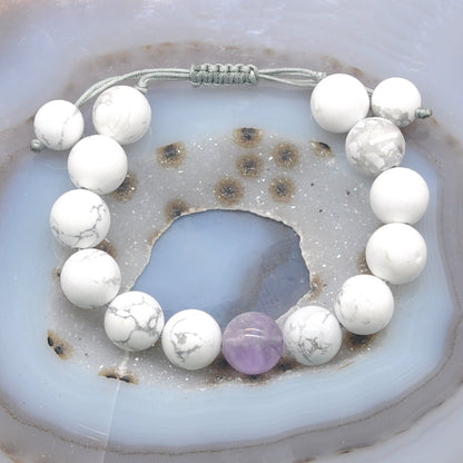 CGB300 White Howlite & Lavender Amethyst Adjustable Bracelet Round 12mm