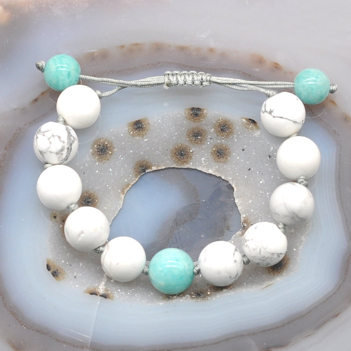 CGB311 White Howlite & Amazonite Adjustable Bracelet Round 12mm