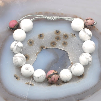 CGB315 White Howlite & Rhodonite Adjustable Bracelet Round 12mm