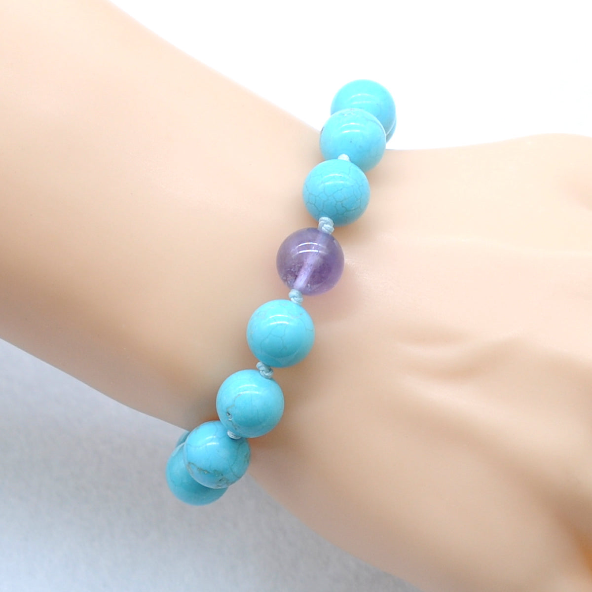 CGB352 Blue Howlite & Amethyst Adjustable Bracelet Round 12mm