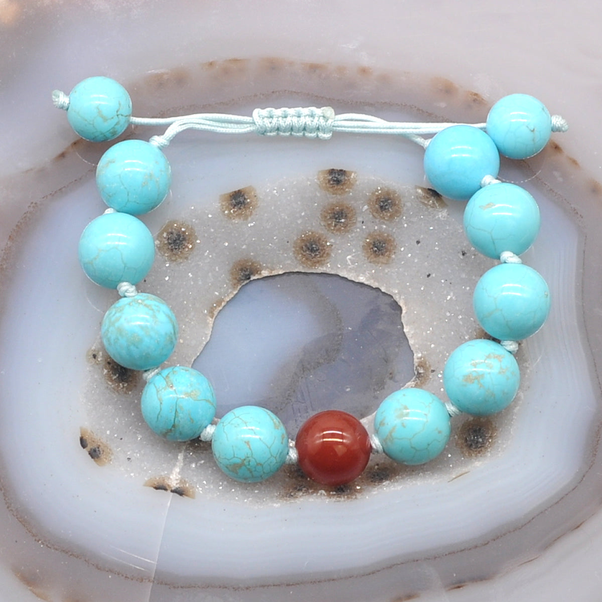 CGB363 Blue Howlite & Red Agate Adjustable Bracelet Round 12mm