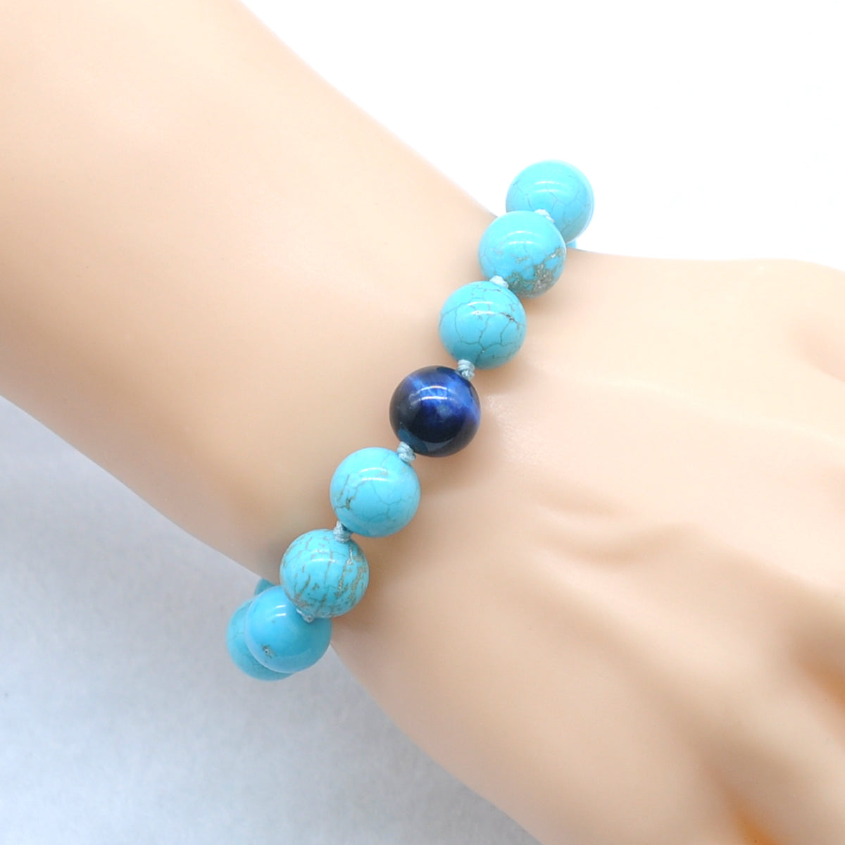 CGB375 Blue Howlite & Blue Tiger Eye Adjustable Bracelet Round 12mm