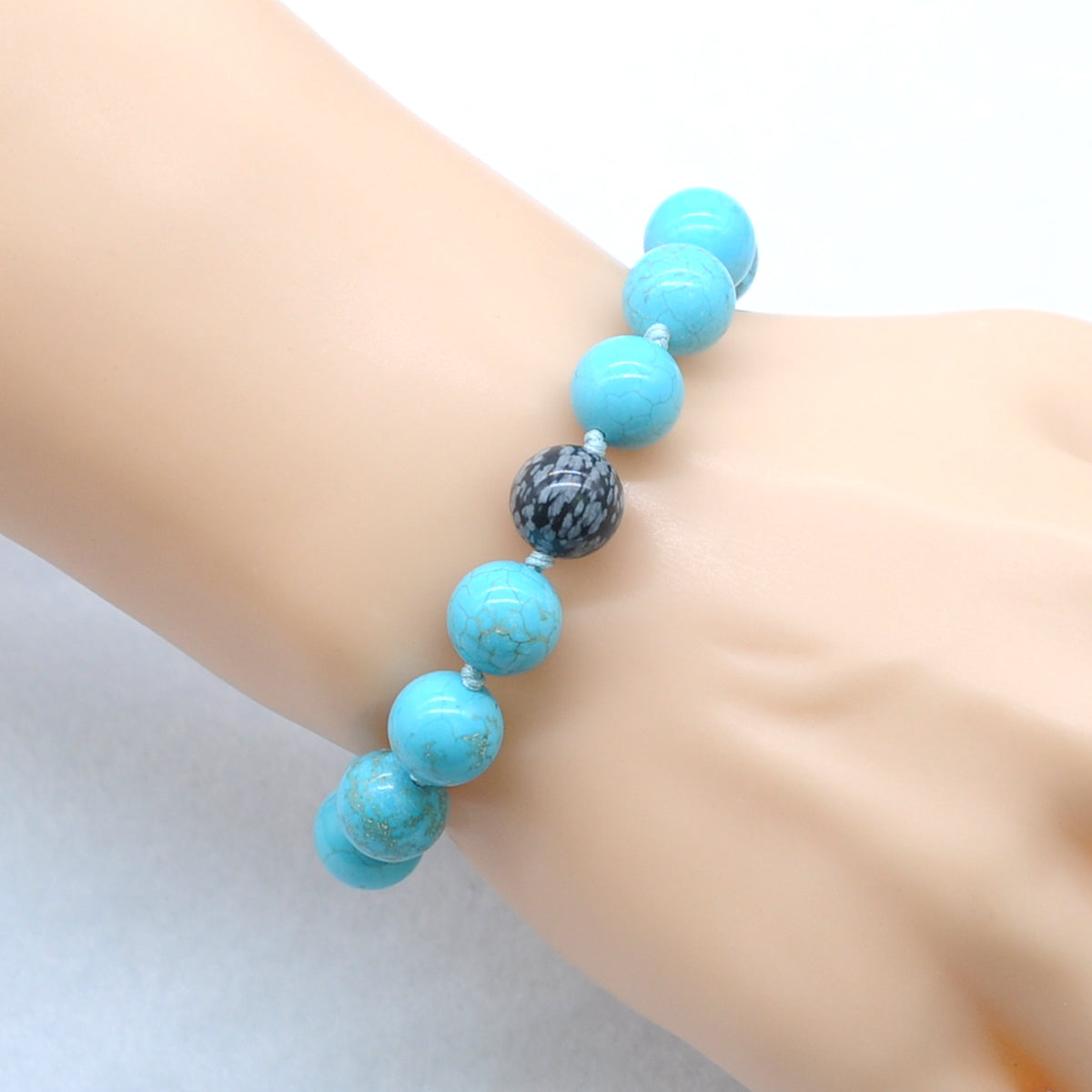 CGB379 Blue Howlite & Snowflake Obsidian Adjustable Bracelet Round 12mm