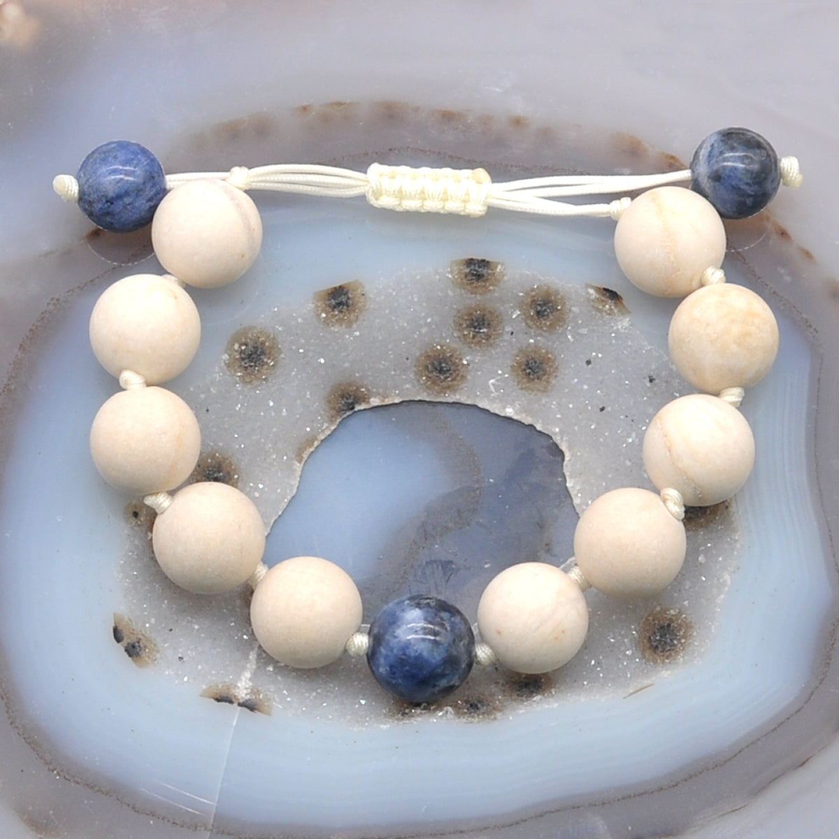 CGB427 White Fossil Jasper & Sodalite Adjustable Bracelet Round 12mm