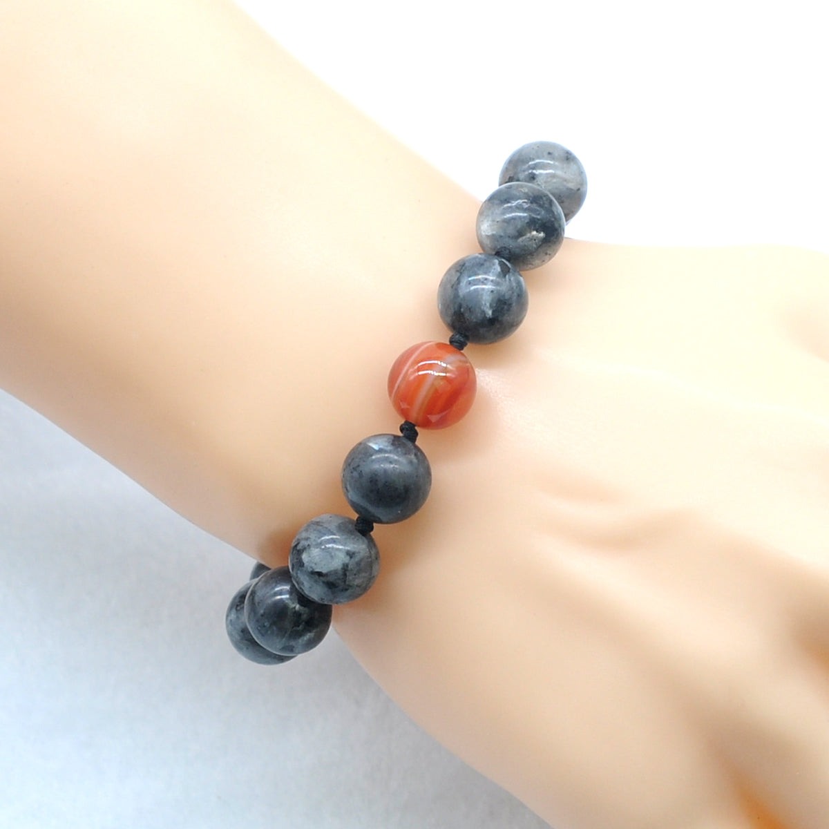 CGB533 Black Labradorite & Red Banded Agate Adjustable Bracelet Round 12mm