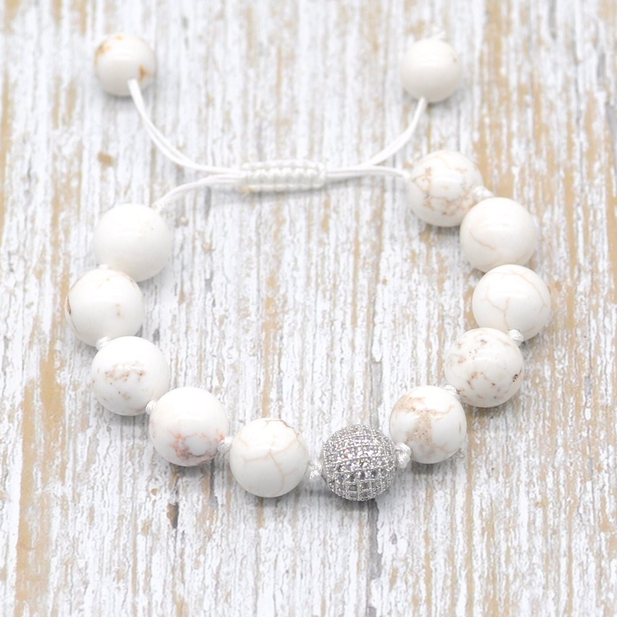 CGB601 White Howlite Adjustable Macrame Bracelet Round 12mm