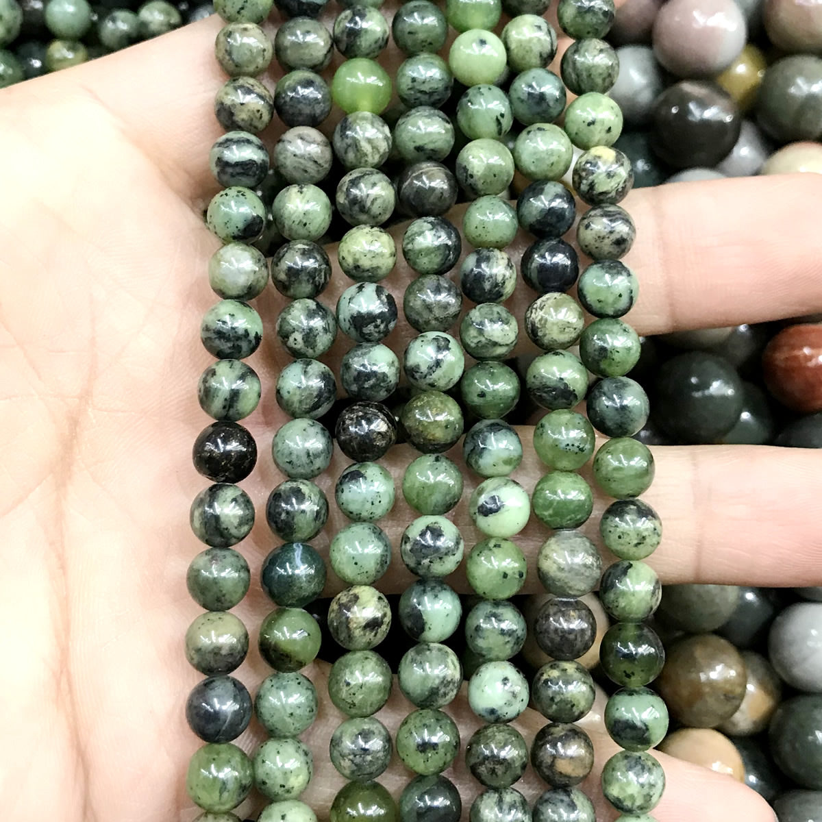 CJA170 Green Jade Beads Smooth Round 6mm 15" Strand