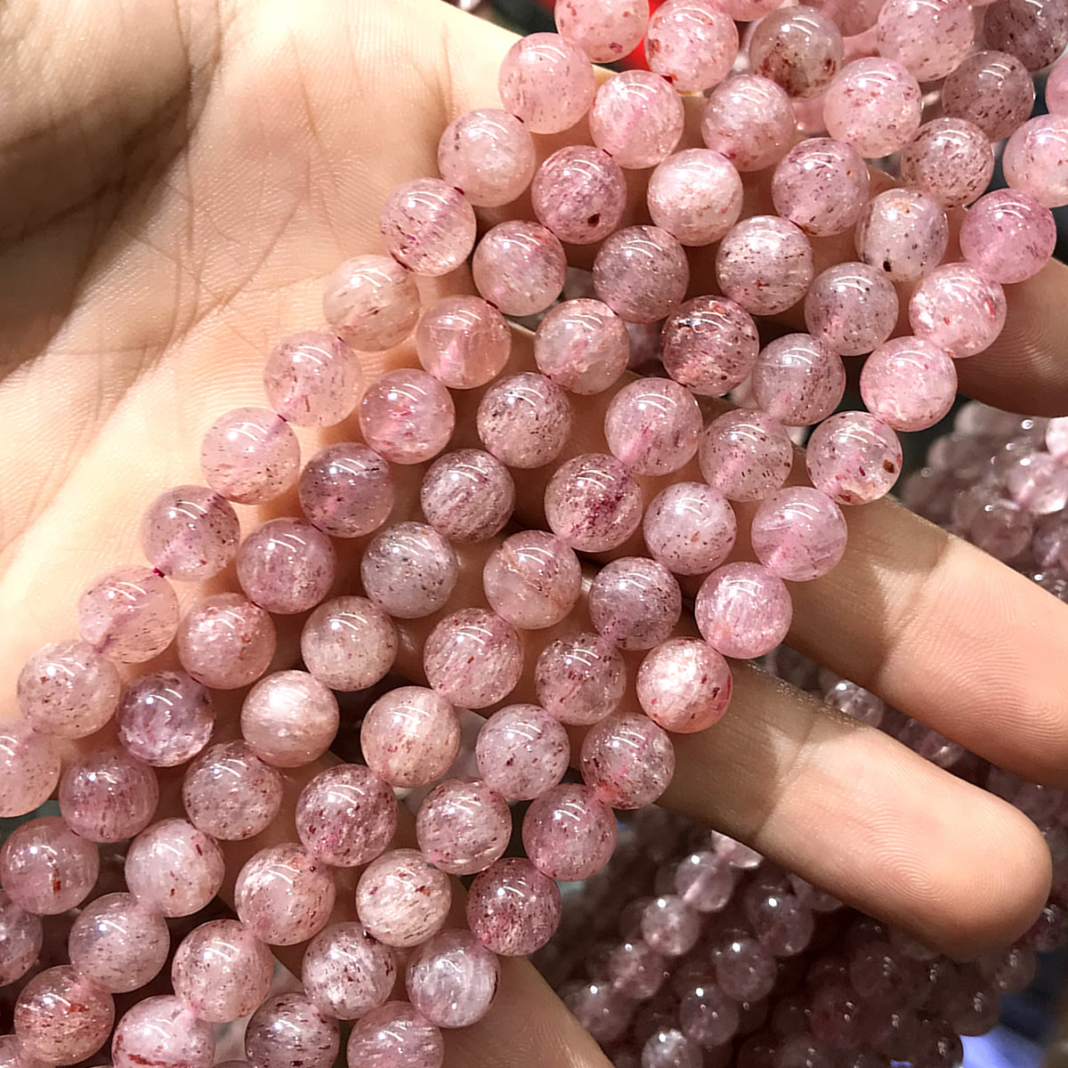 CQU357 Strawberry Quartz Beads Smooth Round 8mm 15" Strand