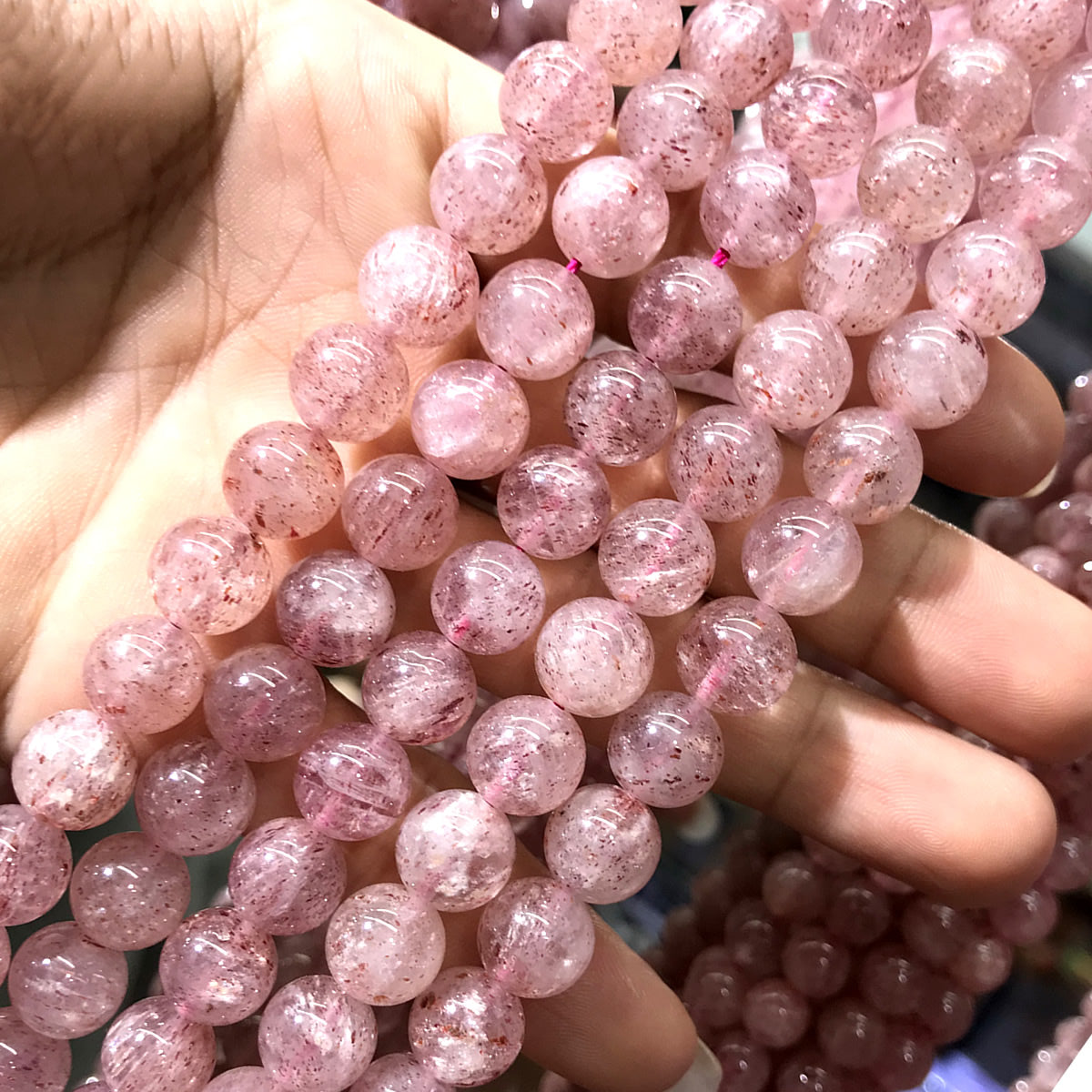 CQU358 Strawberry Quartz Beads Smooth Round 10mm 15" Strand