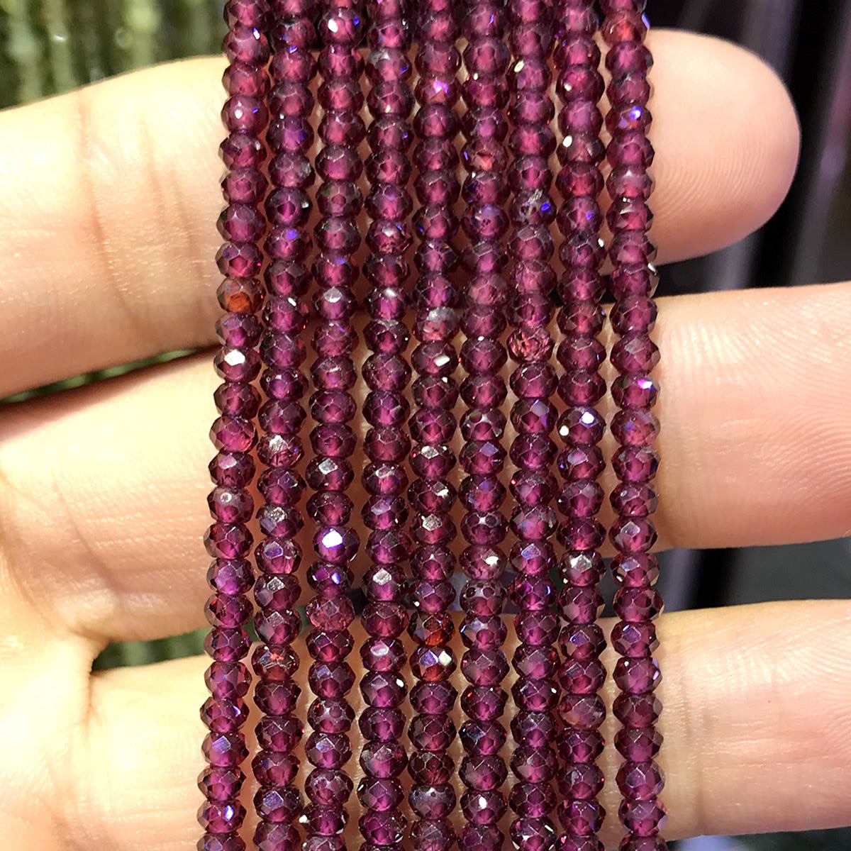 CRB385 Grade A Garnet Beads Faceted Rondelle 3x4mm 15" Strand