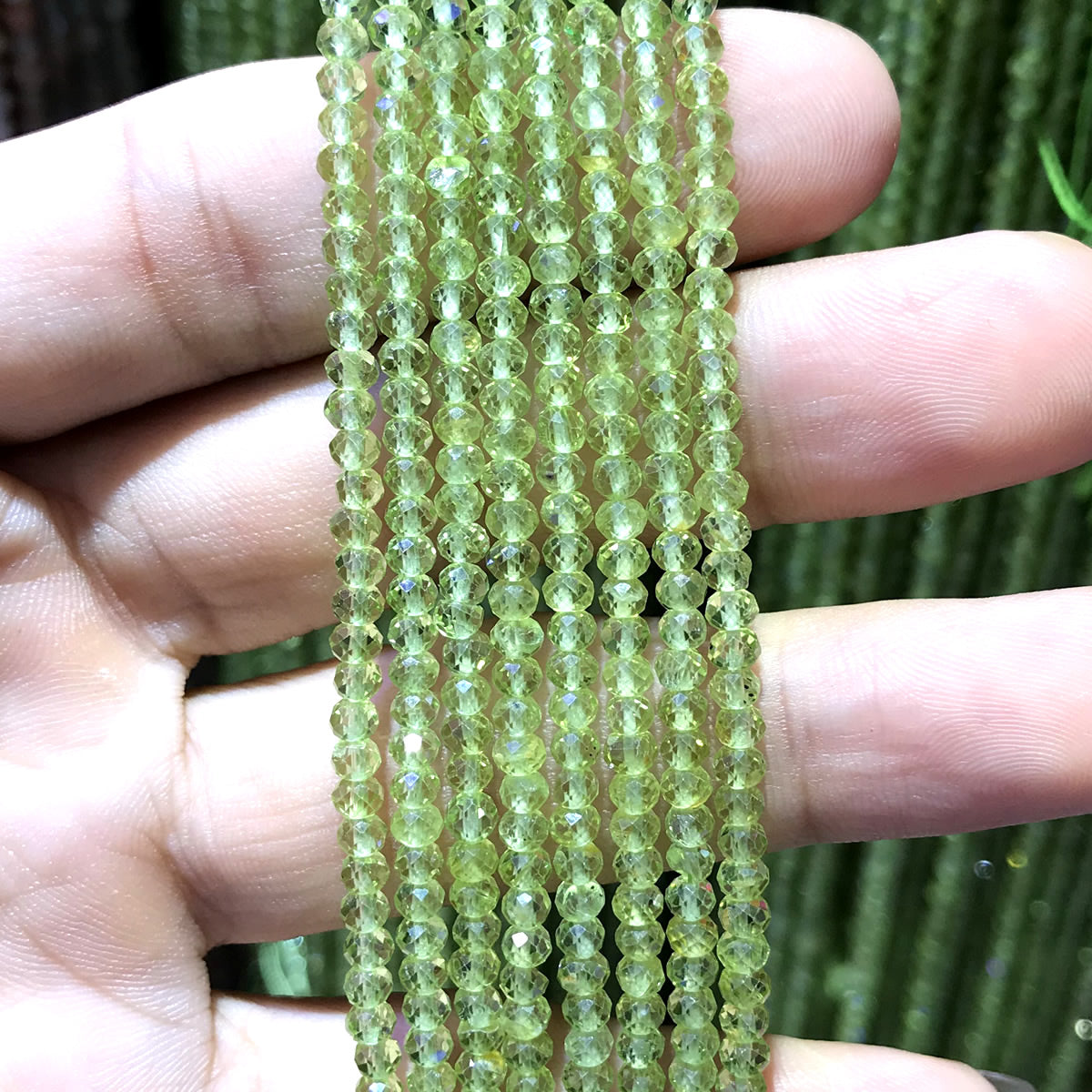 CRB396 Peridot Gemstone Beads Faceted Rondelle 2x3mm 15" Strand