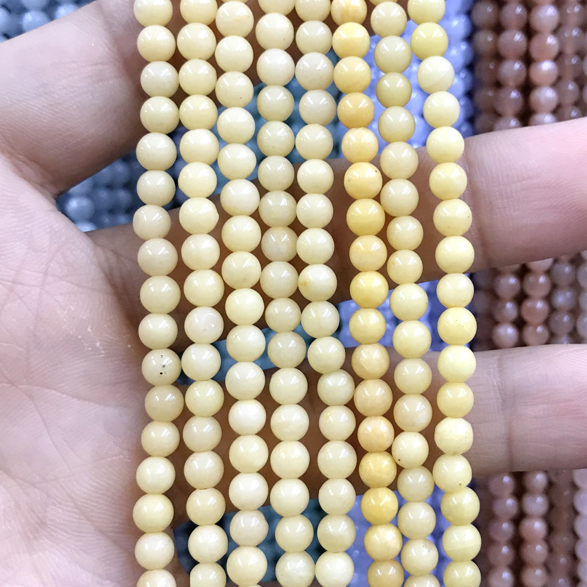 CTG16 Yellow Jade Beads Smooth Round 4mm 15" Strand