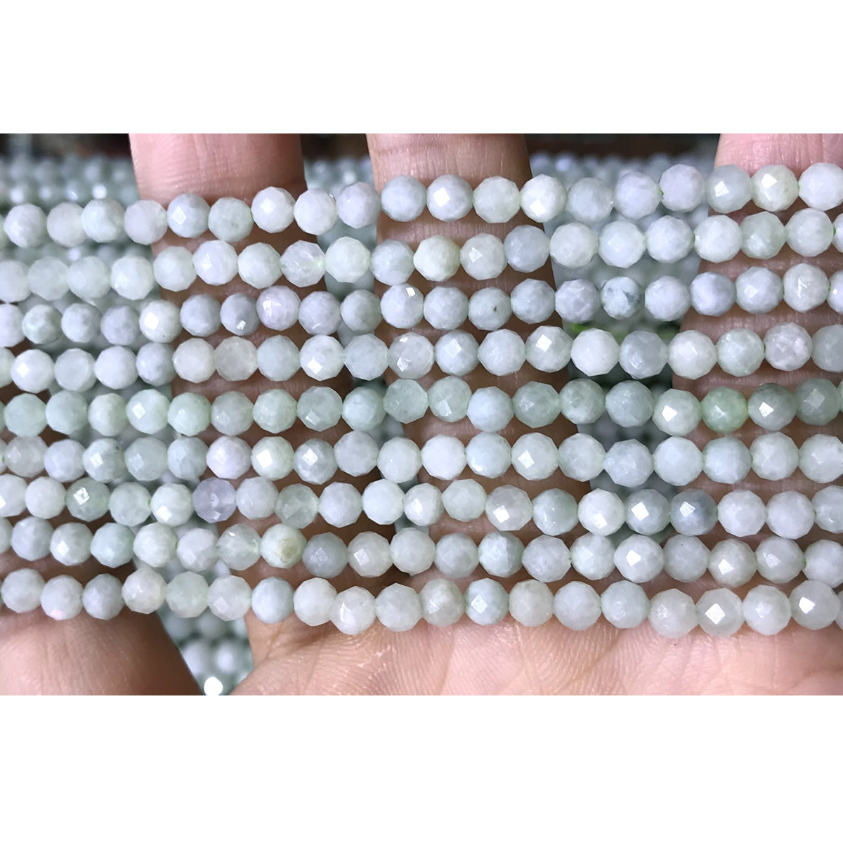 CTG308 Green Jade Beads Faceted Round 4mm 15" Strand