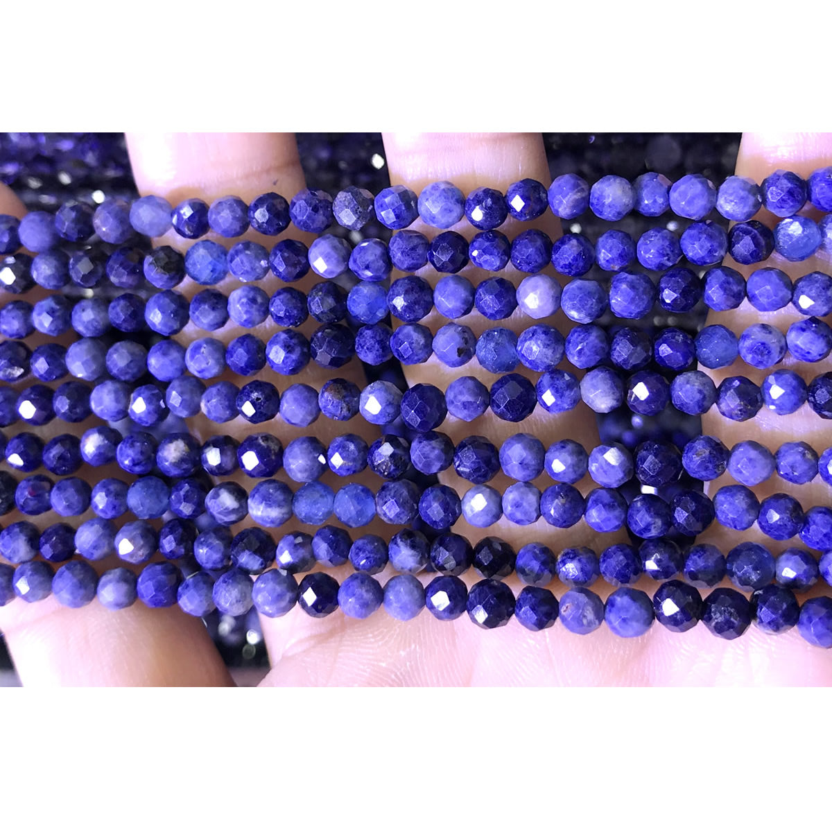 CTG317 Sapphire Gemstone Beads Faceted Round 4mm 15" Strand