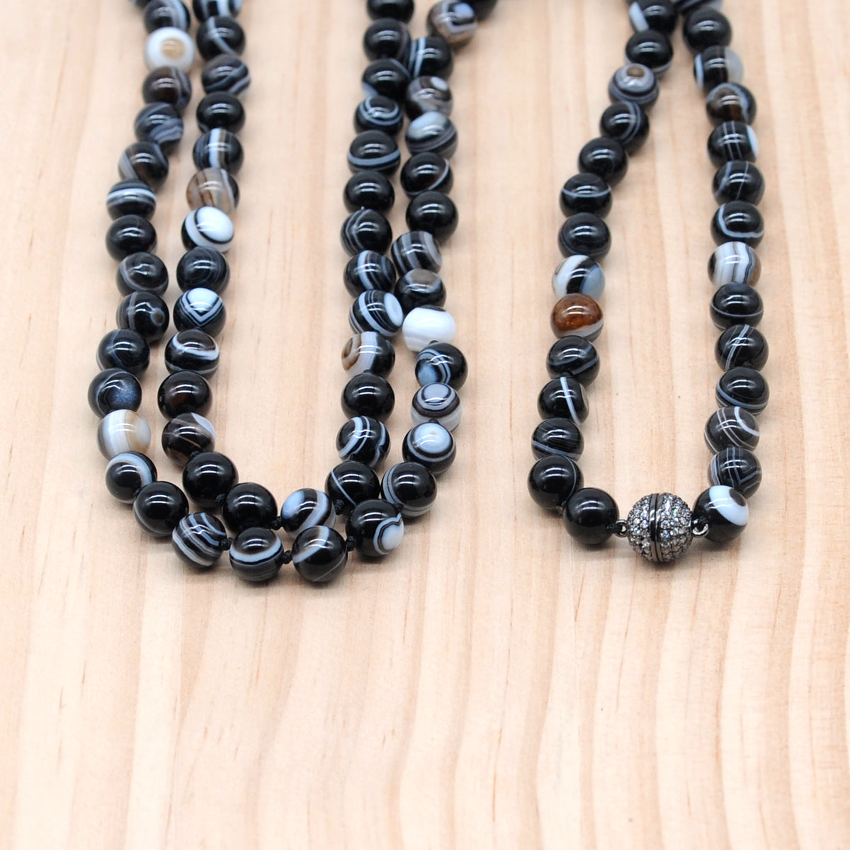 GMN261 Hand-Knotted Black Banded Agate Beaded Necklace 8mm 10mm