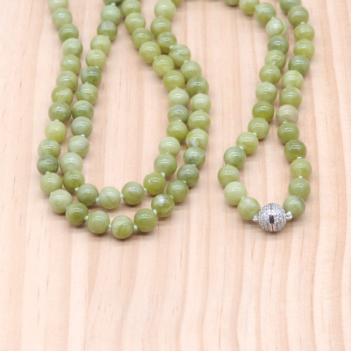 GMN281 Hand-Knotted China Jade Beaded Necklace 8mm 10mm