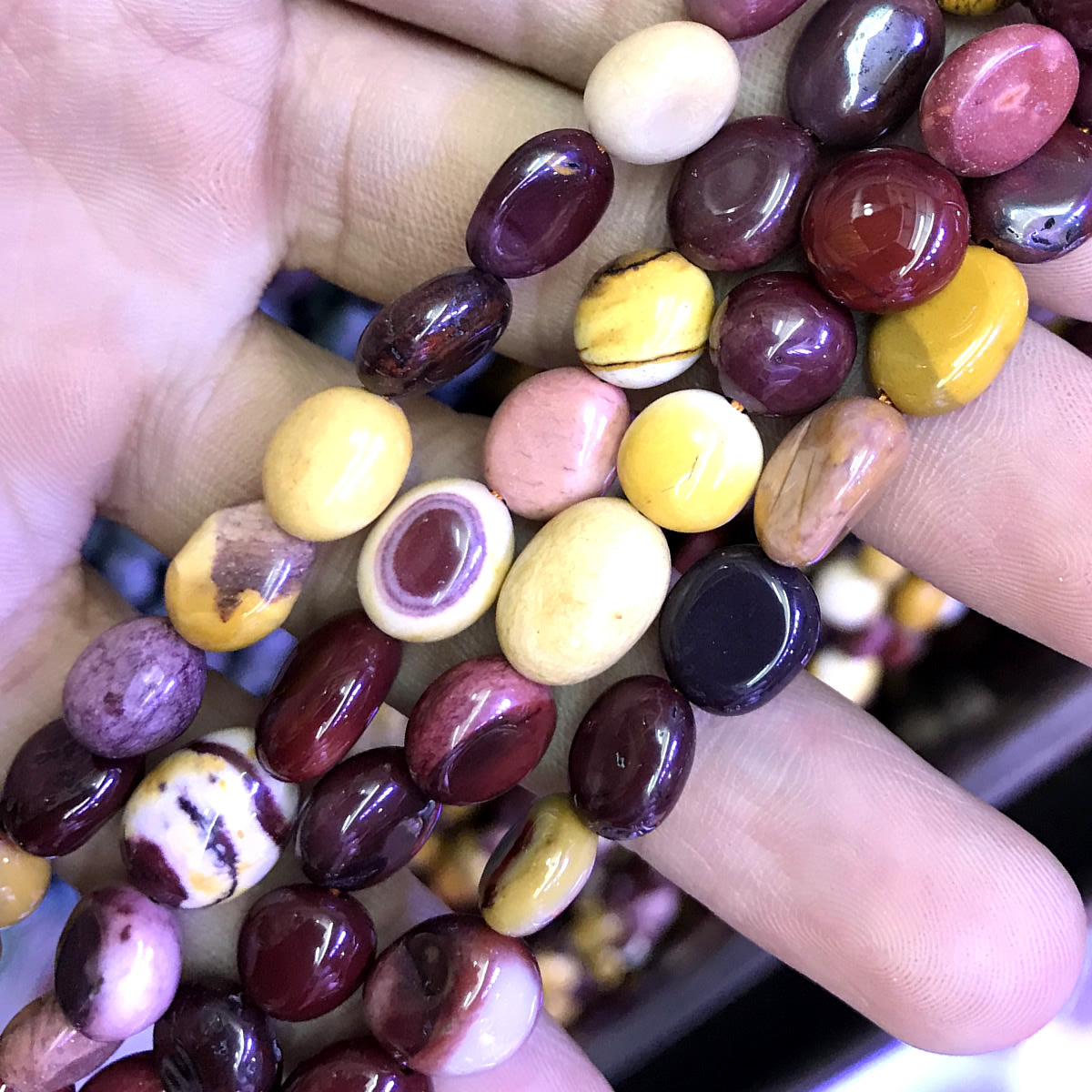 CNG47 Mookaite Gemstone Beads Smooth Nugget 8x10mm 15" Strand