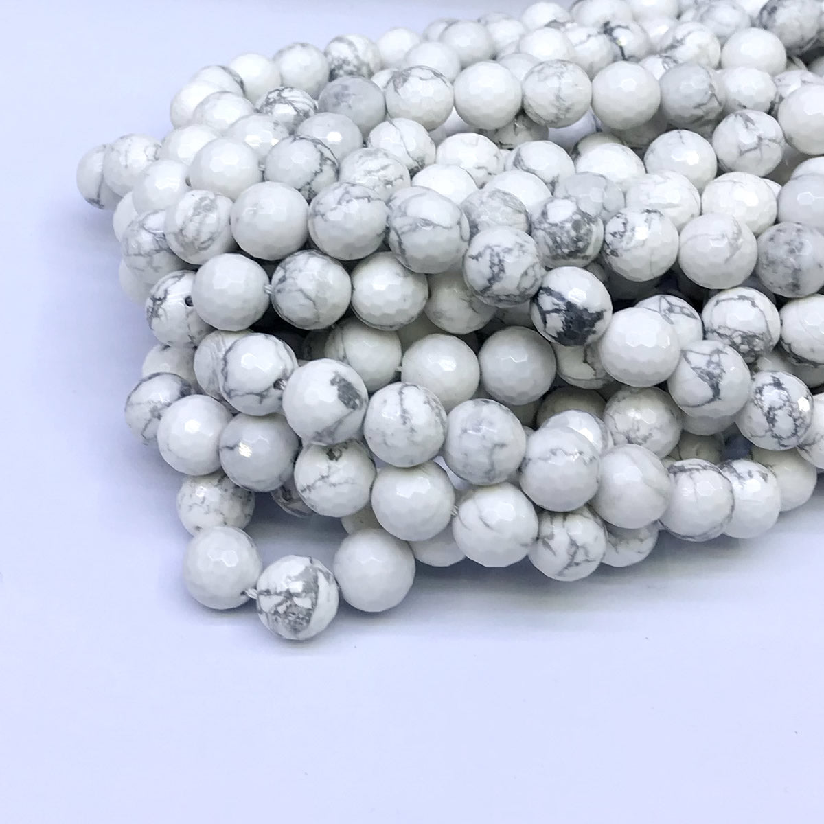 CTU04 White Howlite Turquoise Beads Faceted Round 10mm 15" Strand