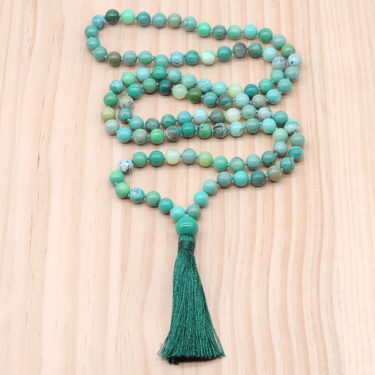 GMN130 Hand-Knotted Smooth Grass Agate 108 Beads Mala Necklace