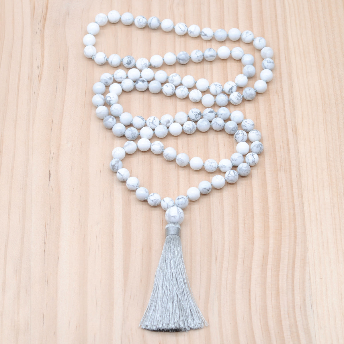 GMN138 Hand-Knotted Smooth White Howlite 108 Beads Mala Necklace