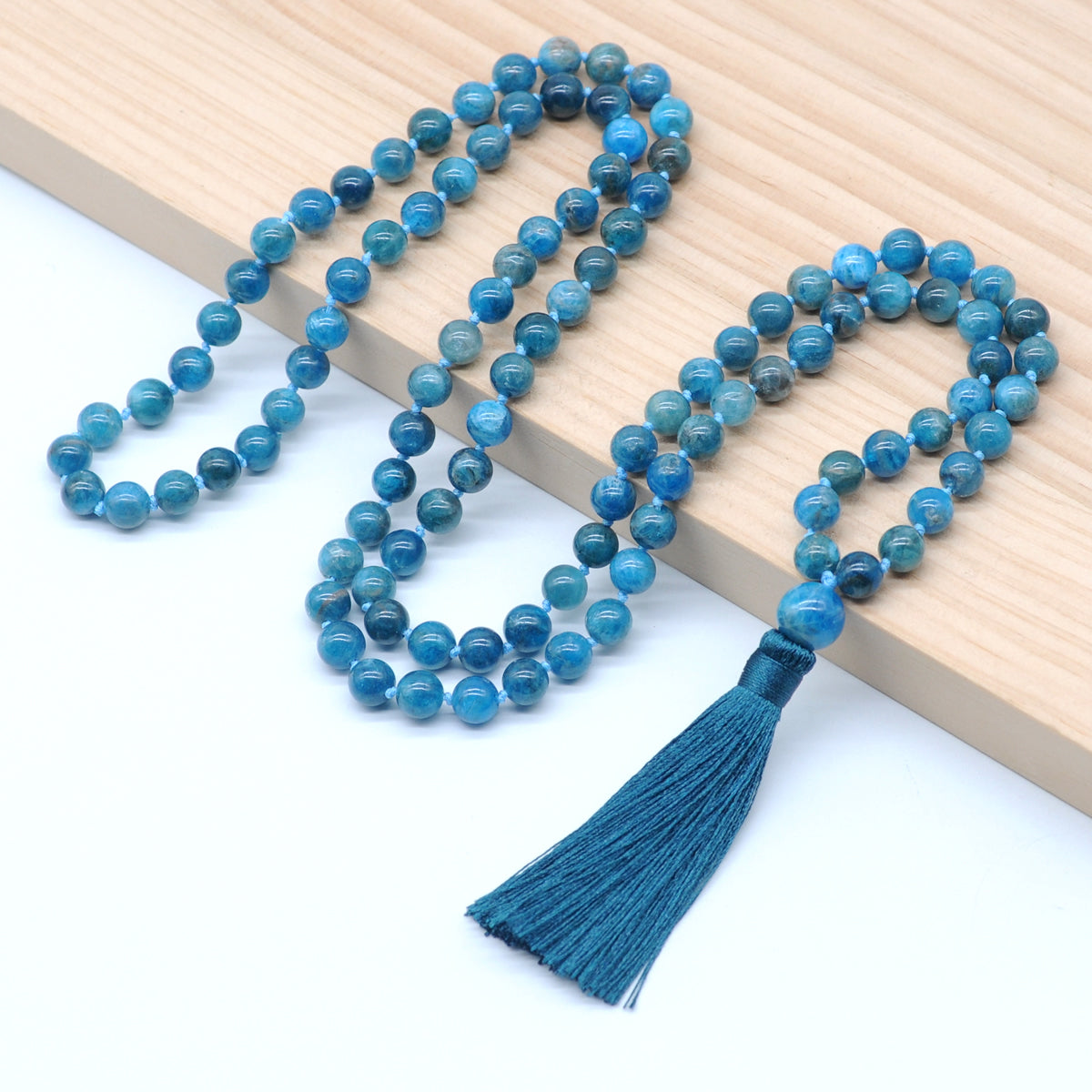 GMN146 Hand-Knotted Smooth Apatite Gemstone 108 Beads Mala Necklace